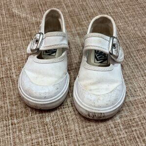 Vans toddler Mary Jane Canvas Sneakers with Buckle Strap